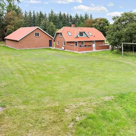 456-bedsted-thy-istrupvej-44 بيت للعطل